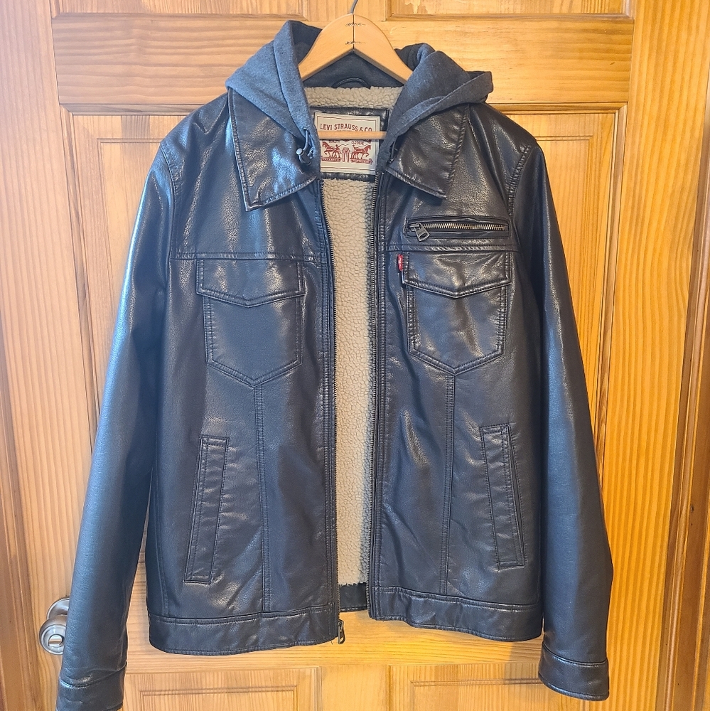 Men's Levi's Vegan leather sherpa lined jacket NWOT
